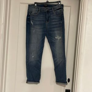 Women’s distressed boyfriend Fit jeans 13/31